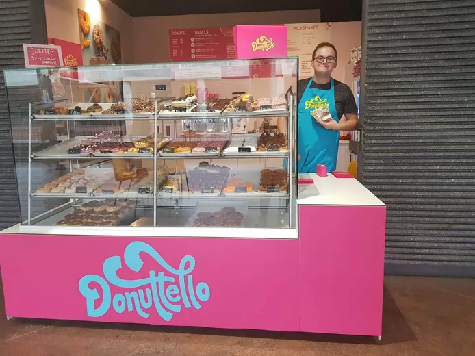 Nog Belgische franken onder je matras liggen? Koop er een donut mee bij Donuttello - Donuttello Donuts