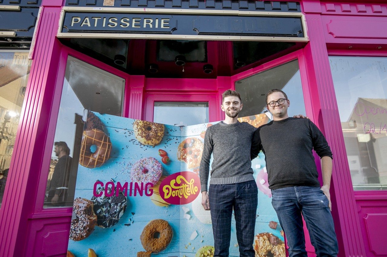 Donutzaak Donuttello opent pop-up in Heist: “We verkopen 25 smaken als pure verwennerij” - Donuttello Donuts